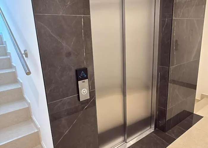 Sunhill Golden Ray Apartment *